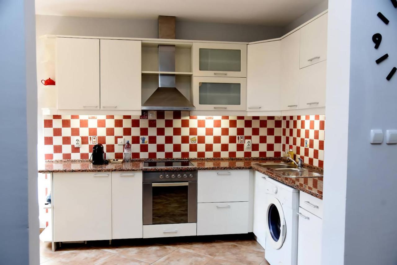 Cozy 2 Bedroom Apartment In Antique Bizanti Palace Kotor Exterior foto